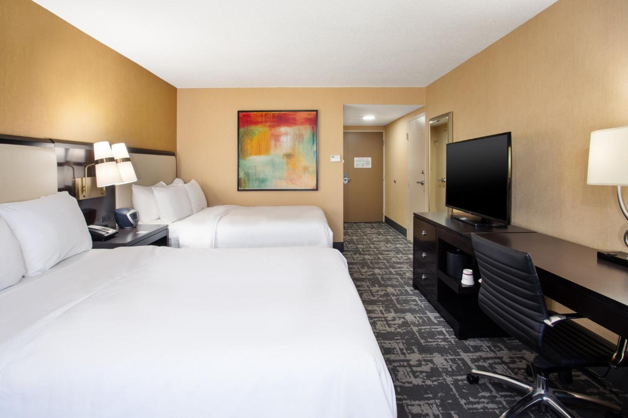 Crowne Plaza Greenville By Ihg Экстерьер фото