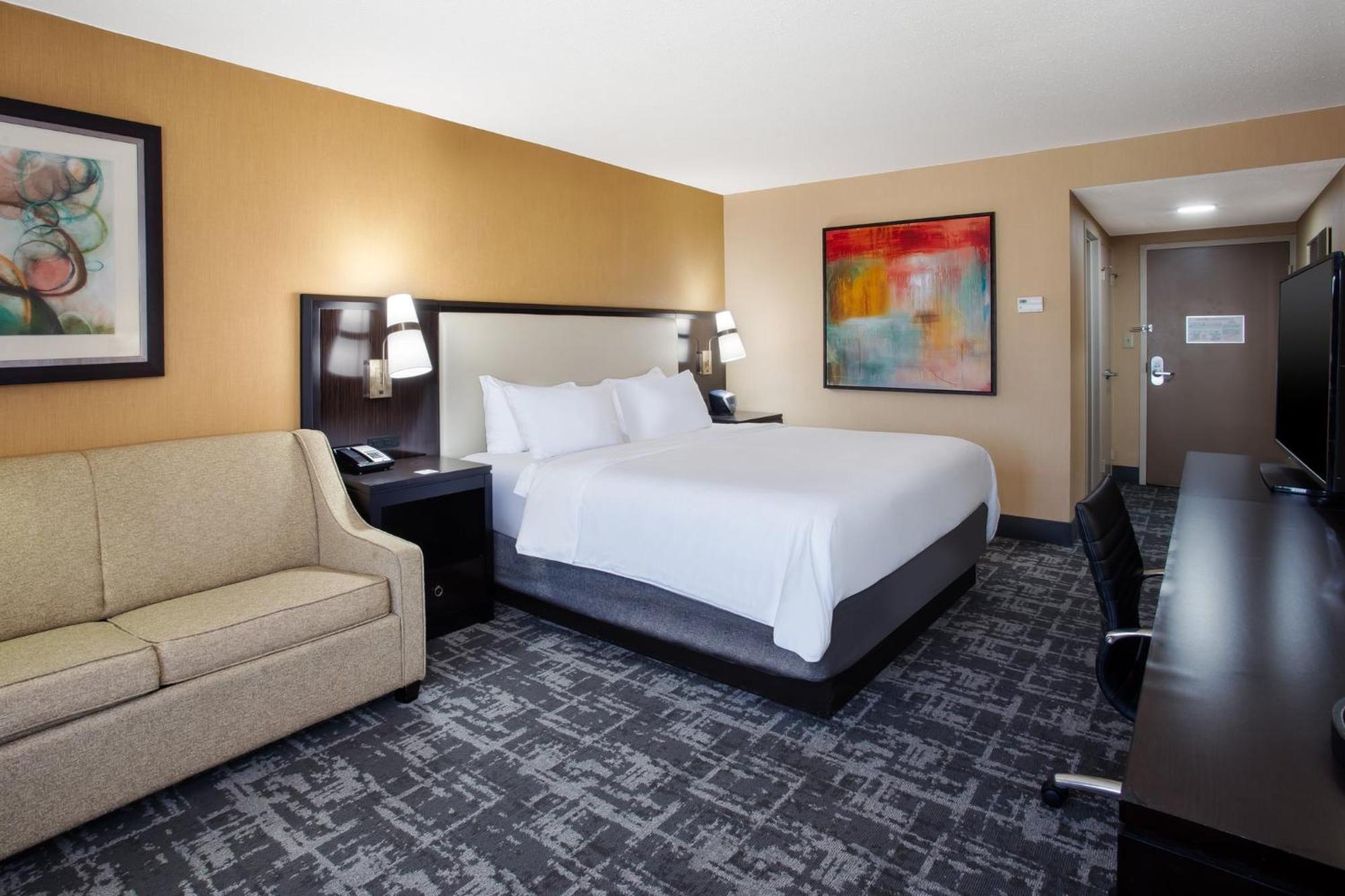 Crowne Plaza Greenville By Ihg Экстерьер фото
