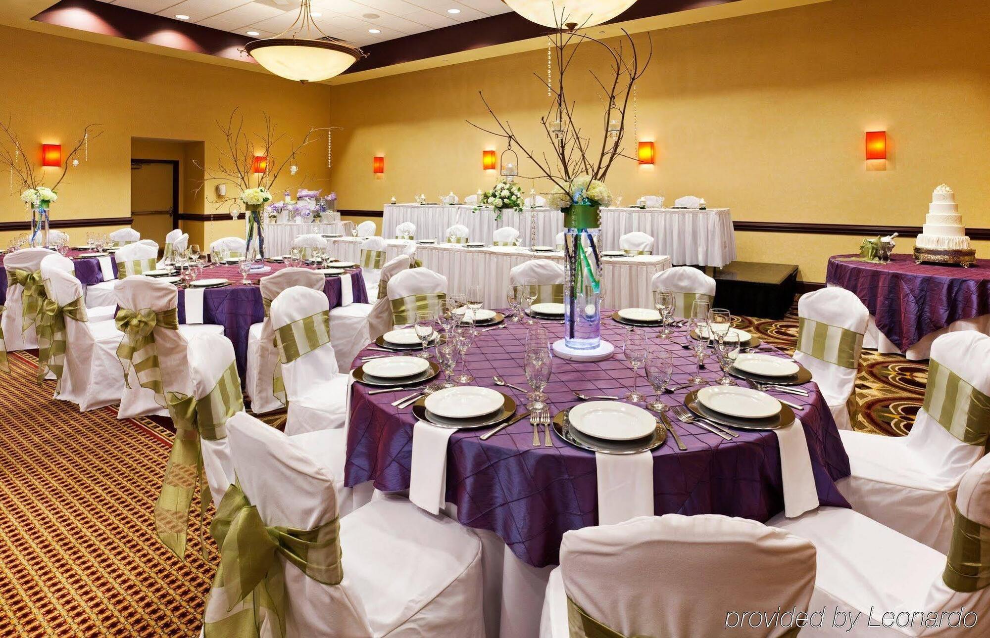 Crowne Plaza Greenville By Ihg Экстерьер фото